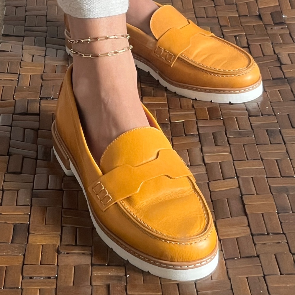 Pas de Rouge Tan Leather Loafers Women’s Size US 9.5 | EU 39.5